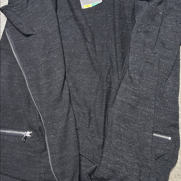 Mossimo Vest - Picture 5 of 7